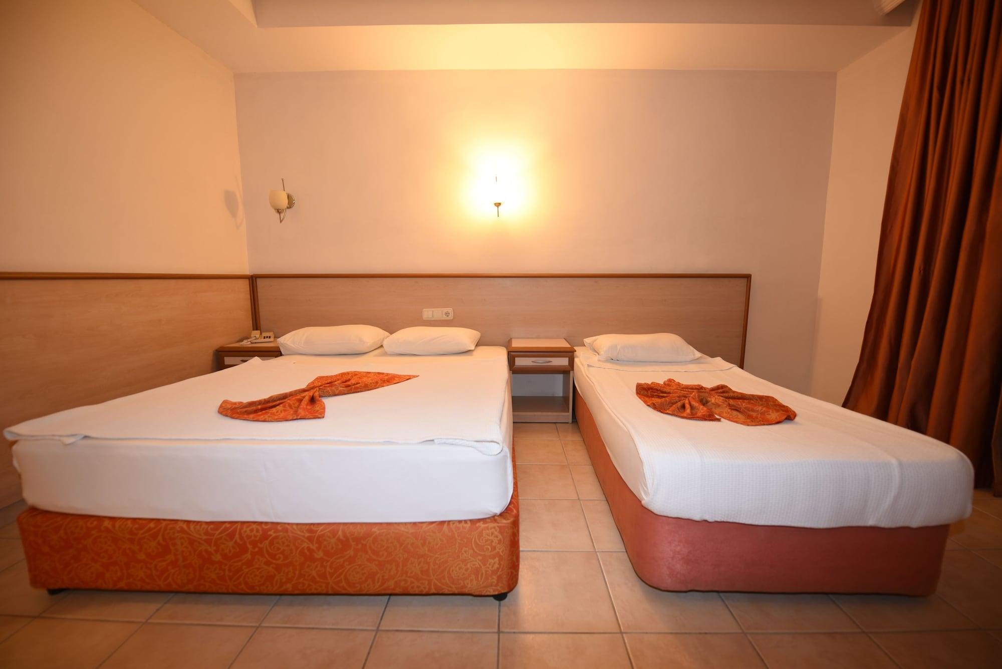 Park Hotel (Adults Only) Alanya Bagian luar foto