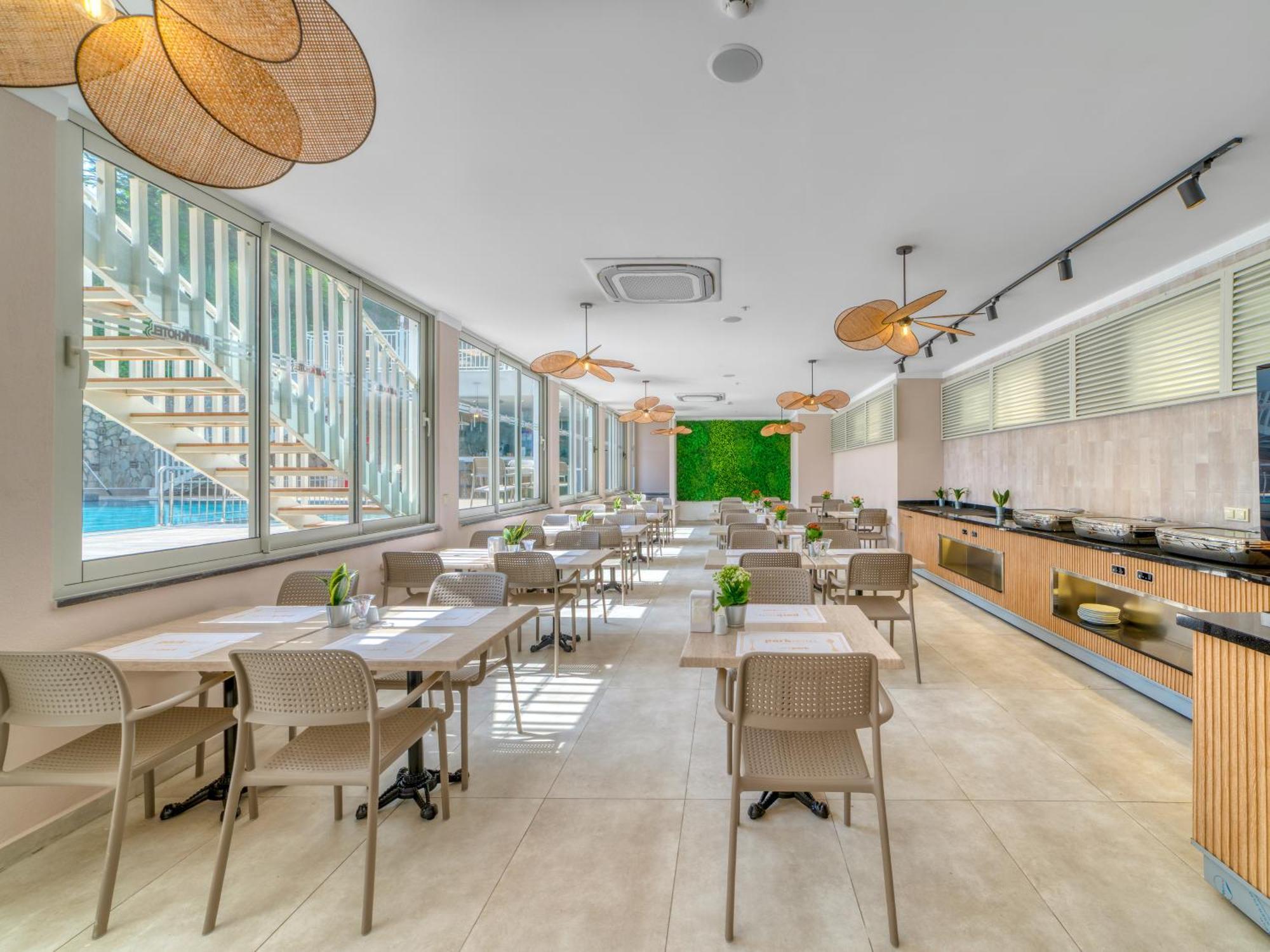 Park Hotel (Adults Only) Alanya Bagian luar foto