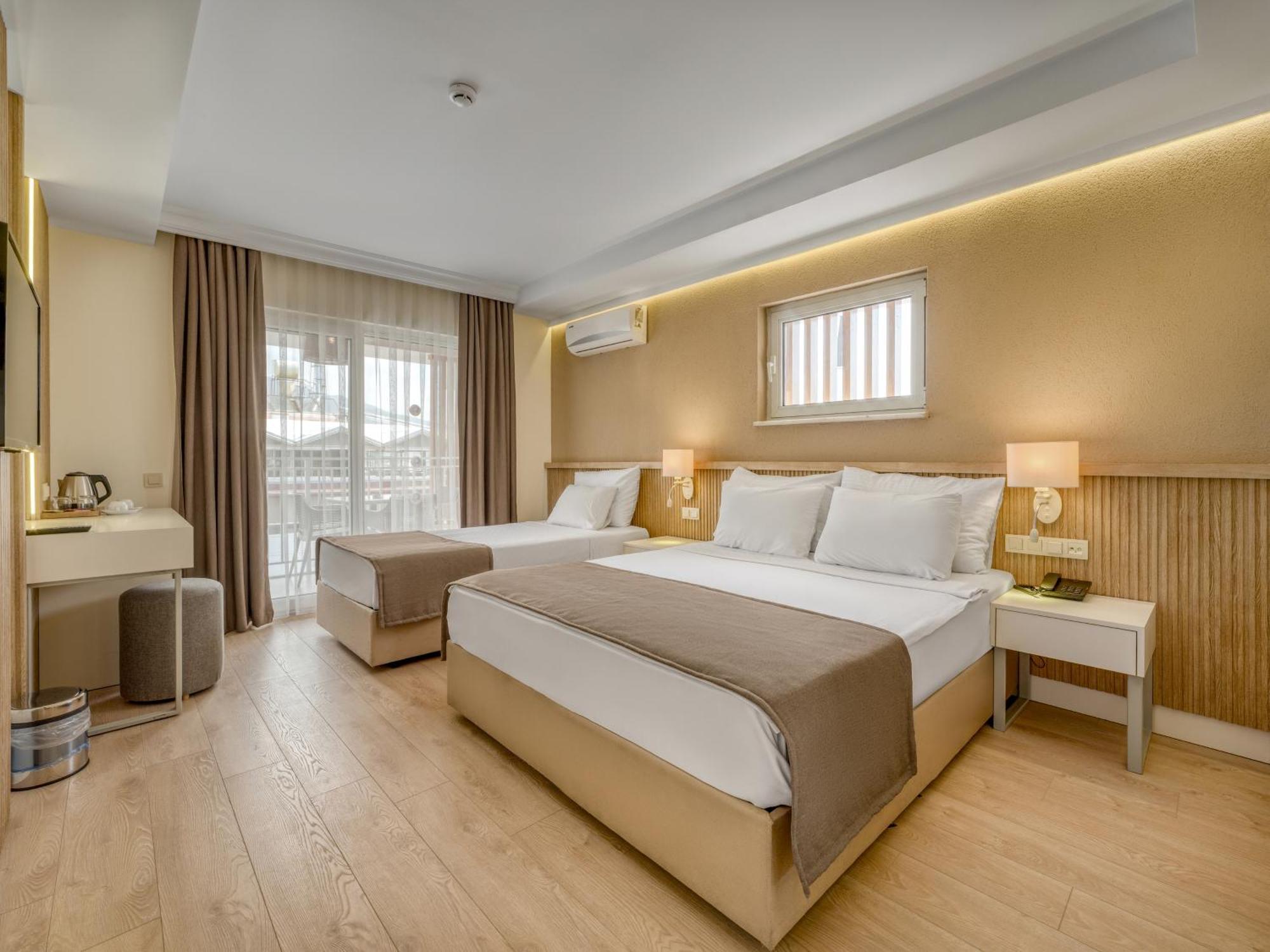 Park Hotel (Adults Only) Alanya Bagian luar foto