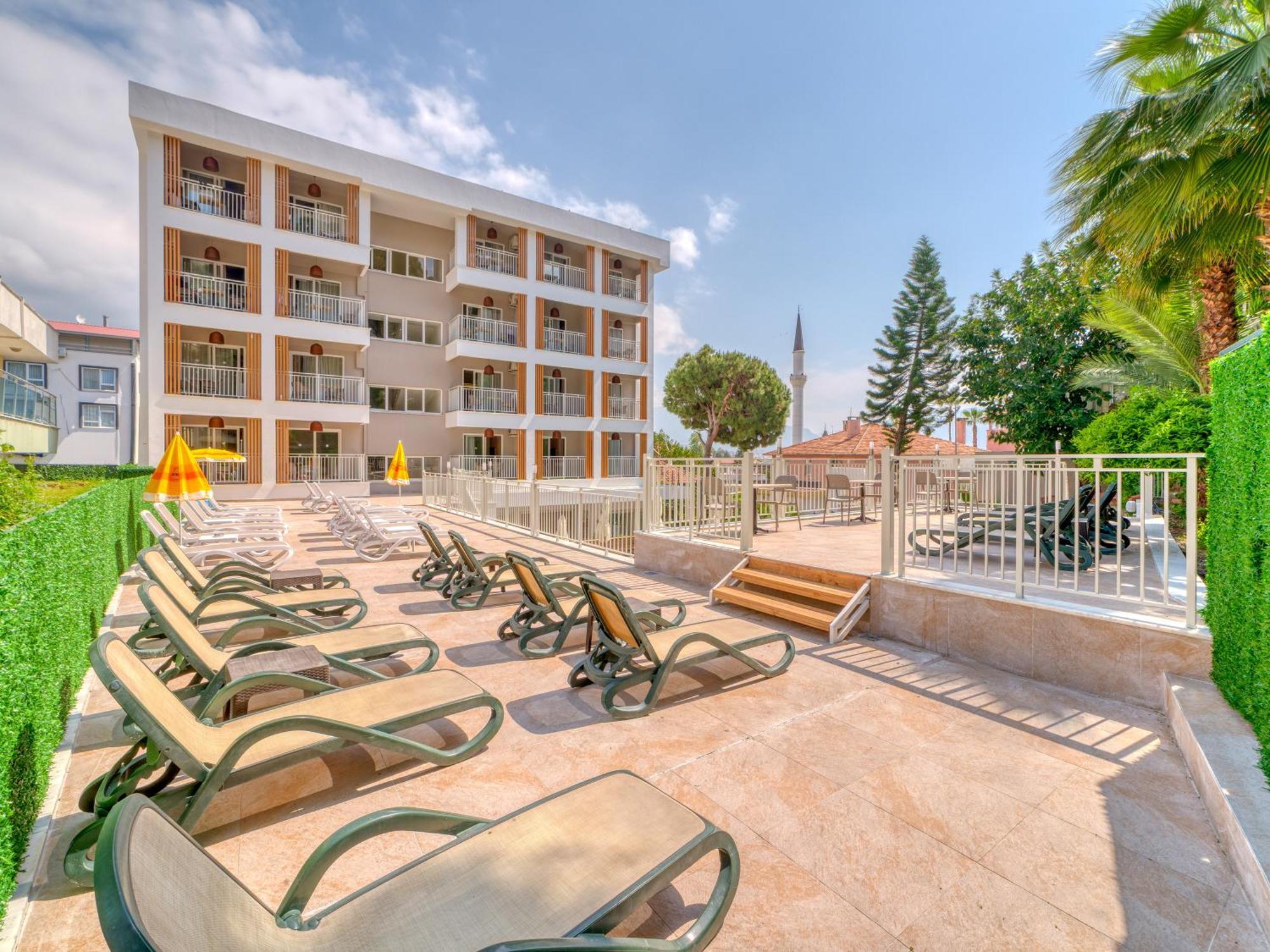 Park Hotel (Adults Only) Alanya Bagian luar foto