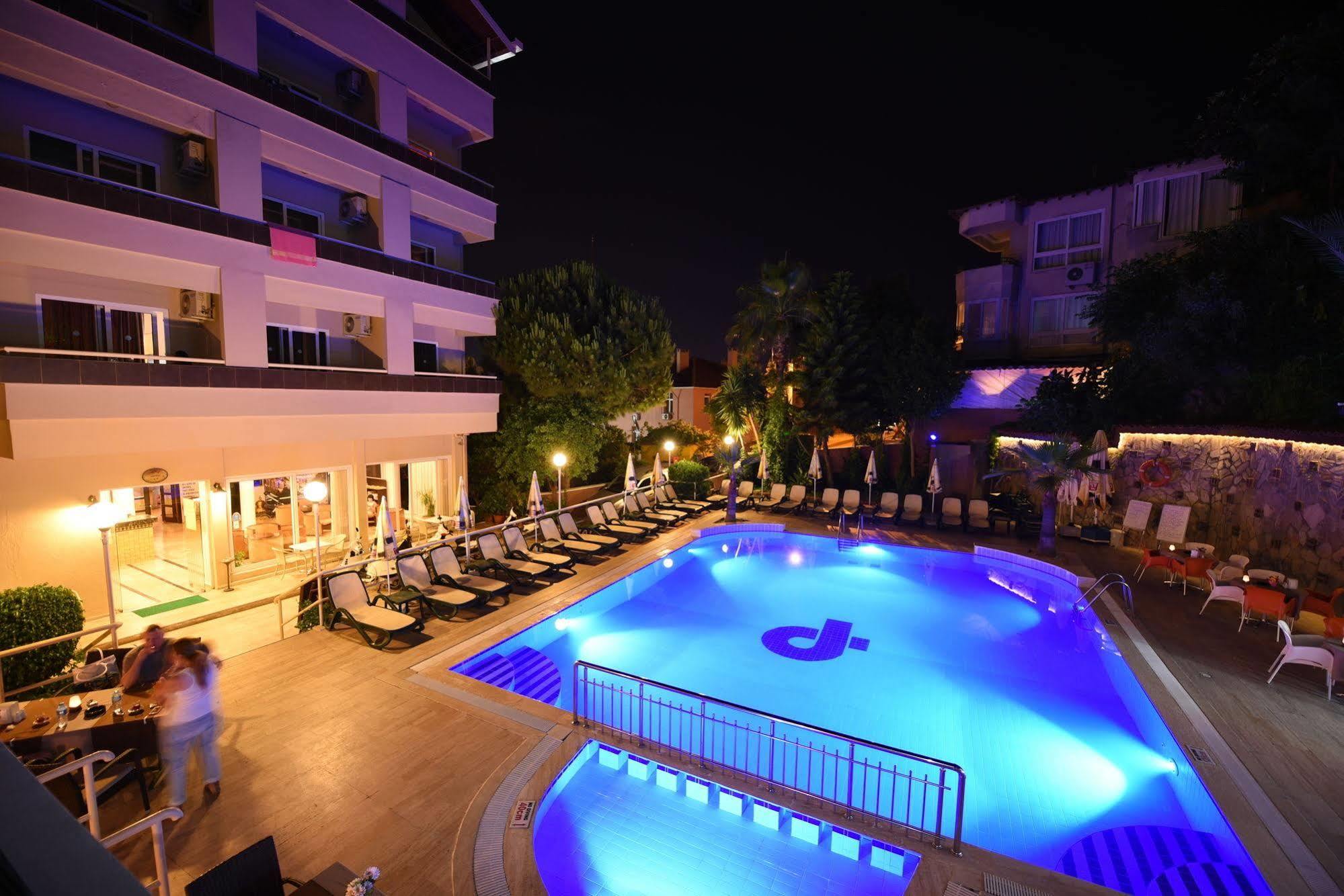 Park Hotel (Adults Only) Alanya Bagian luar foto